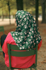 Foulard en satin carré 110x110 cm – Émorosa Lefoulardcarré