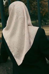 Foulard carré en satin – 110 x 110 cm (Sérénité) beige clair Lefoulardcarré
