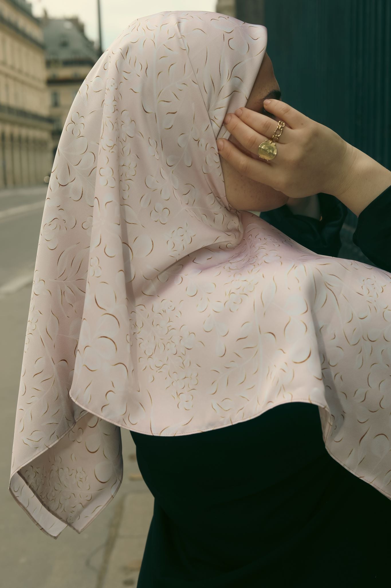 Foulard carré en satin – 110 x 110 cm (Sérénité) beige clair Lefoulardcarré