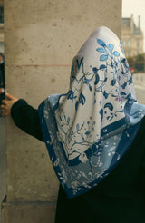 Foulard carré en satin – 110 x 110 cm (Layali) bleu Lefoulardcarré