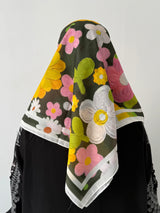Foulard carré coton Chérie – Motif floral multicolore 110x110 Lefoulardcarré