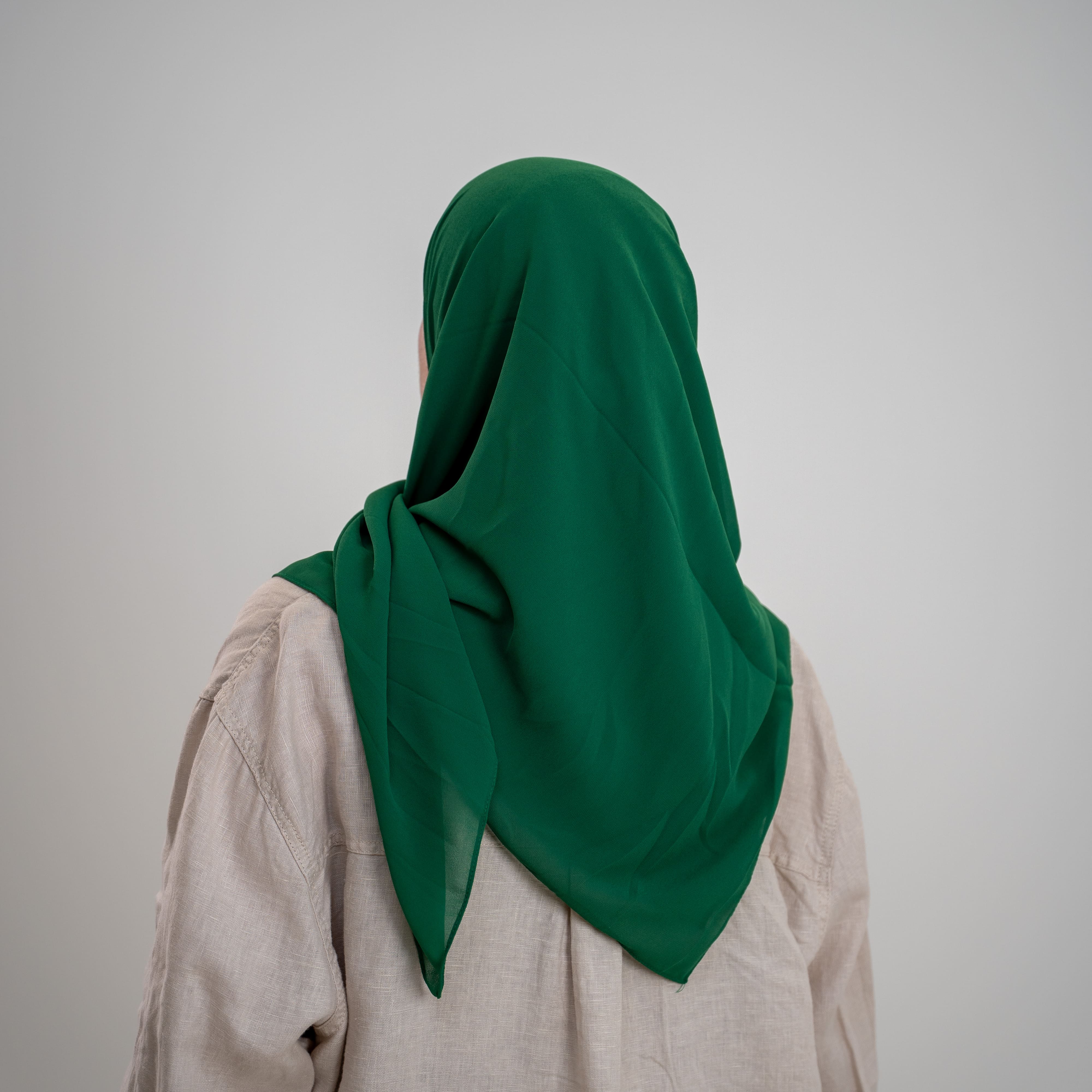 Foulard Mousseline Carré 110x110 cm – Chic et Aérien (Vert) Lefoulardcarré