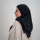 Foulard Mousseline Carré 110x110 cm – Chic et Aérien (Noir) Lefoulardcarré