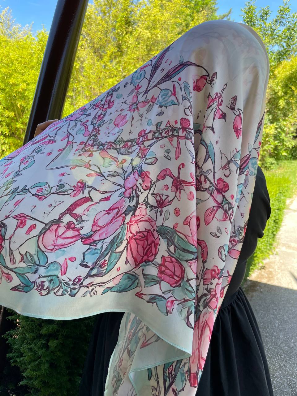 Foulard Chiffon satiné Carré 110x110 cm – Jouri Lefoulardcarré